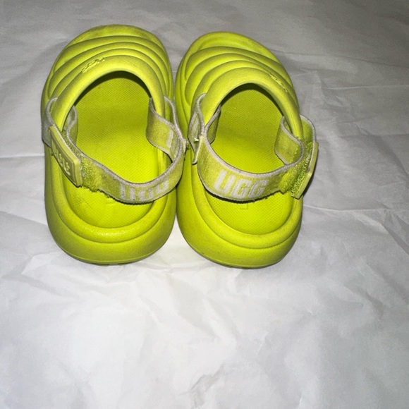 Kids Ugg sandals - Picture 3 of 3